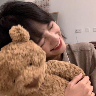 冰属性男子与酷酷女同事
